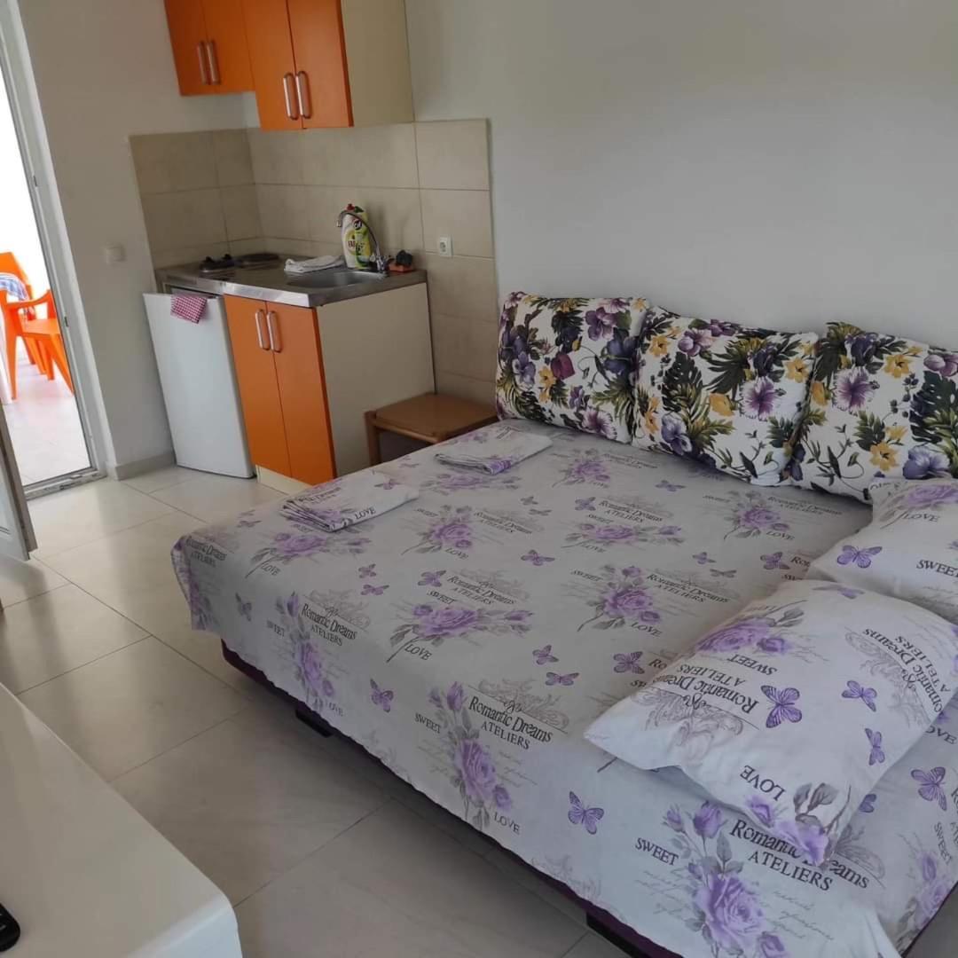 Apartment Perutovic Sutomore Zewnętrze zdjęcie