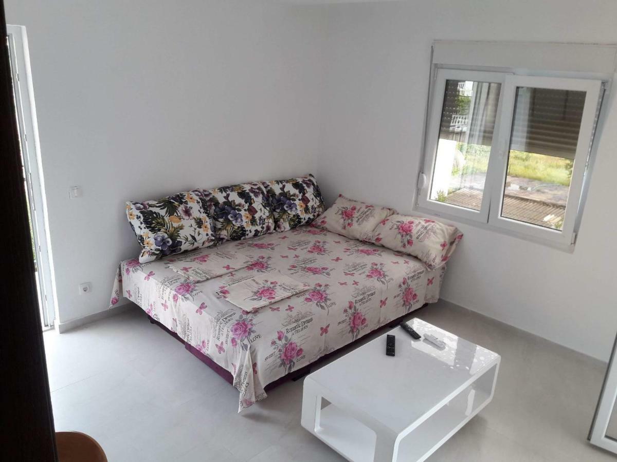 Apartment Perutovic Sutomore Zewnętrze zdjęcie