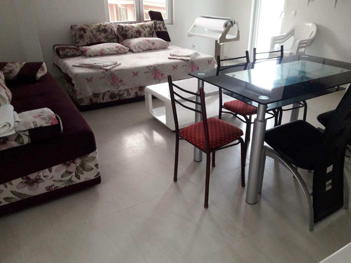 Apartment Perutovic Sutomore Zewnętrze zdjęcie