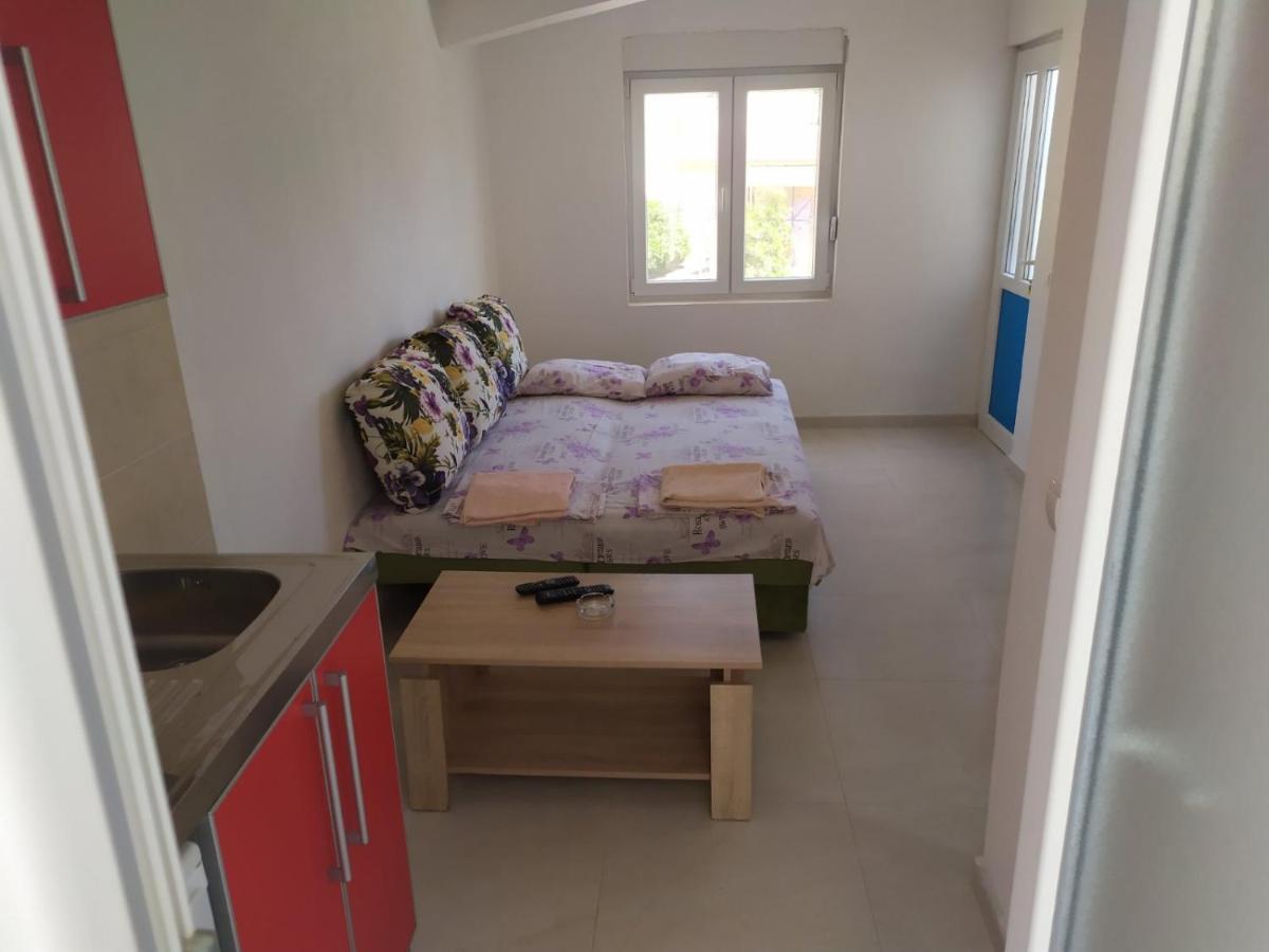 Apartment Perutovic Sutomore Zewnętrze zdjęcie